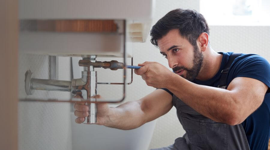Professional sink repair services in Harristown, IL